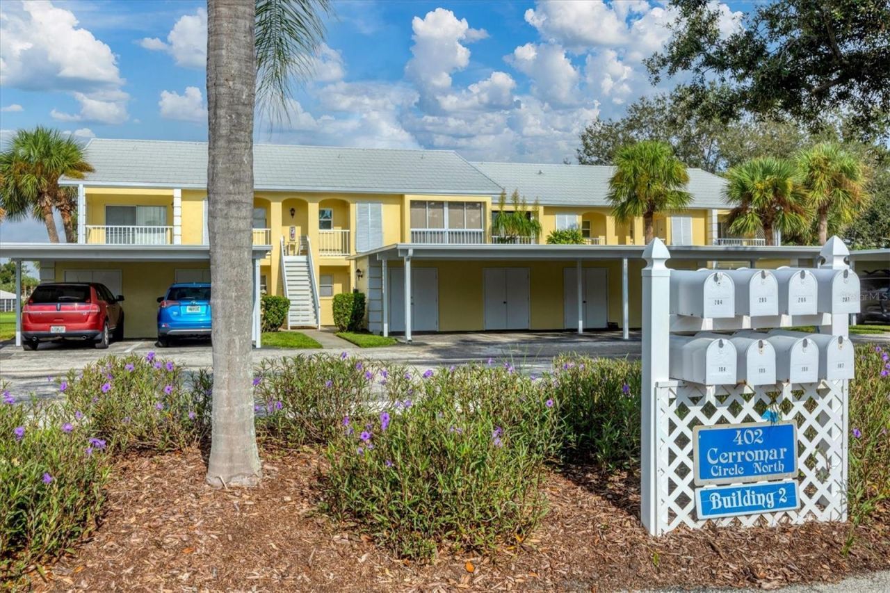 402 Cerromar Circle N, Unit 207, Venice, FL 34293 Photo