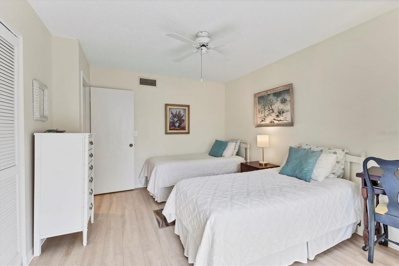 402 Cerromar Circle N, Unit 207, Venice, FL 34293 Photo