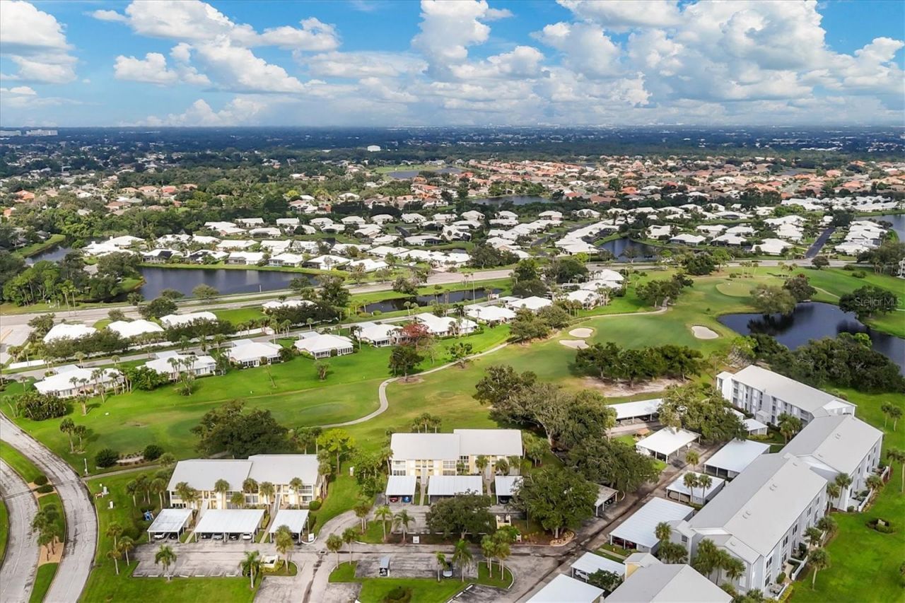 402 Cerromar Circle N, Unit 207, Venice, FL 34293 Photo