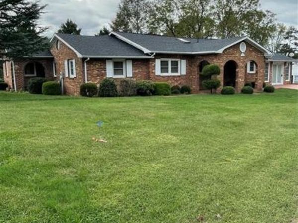 177 Circle Street, Millers Creek, NC 28651