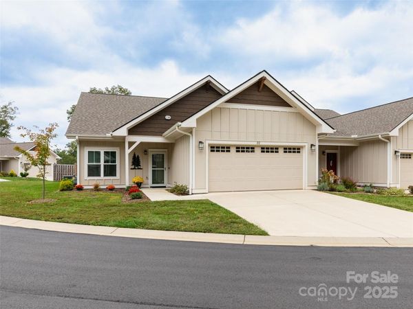 32 Cozy Cottage Way, Arden, NC 28704