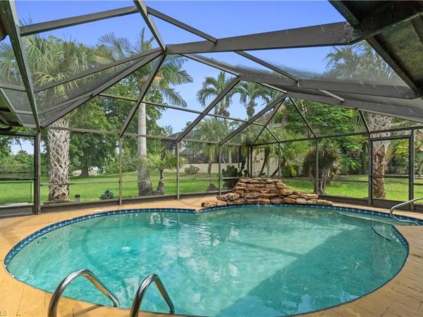 7220 Hendry Creek DR, FORT MYERS, FL 33908