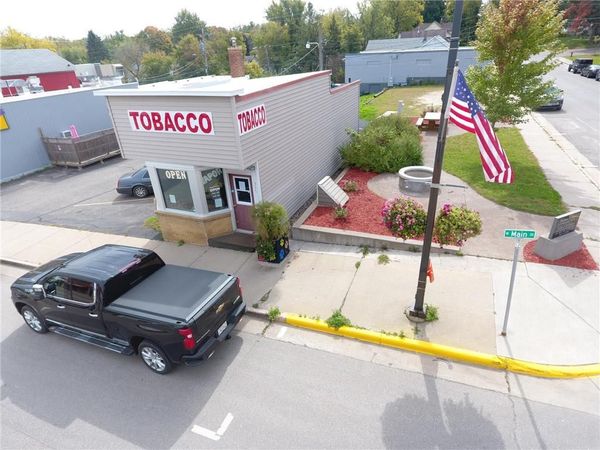 335 W Main Street, Ellsworth, WI 54011