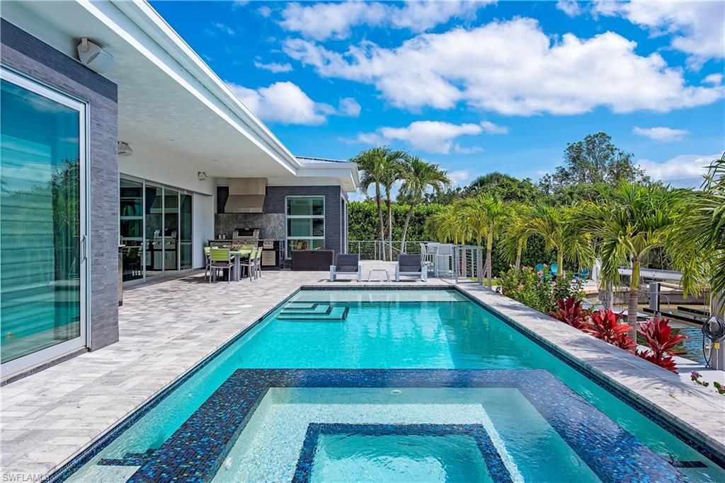 1807 Snook Dr, Naples, FL 34102 Photo