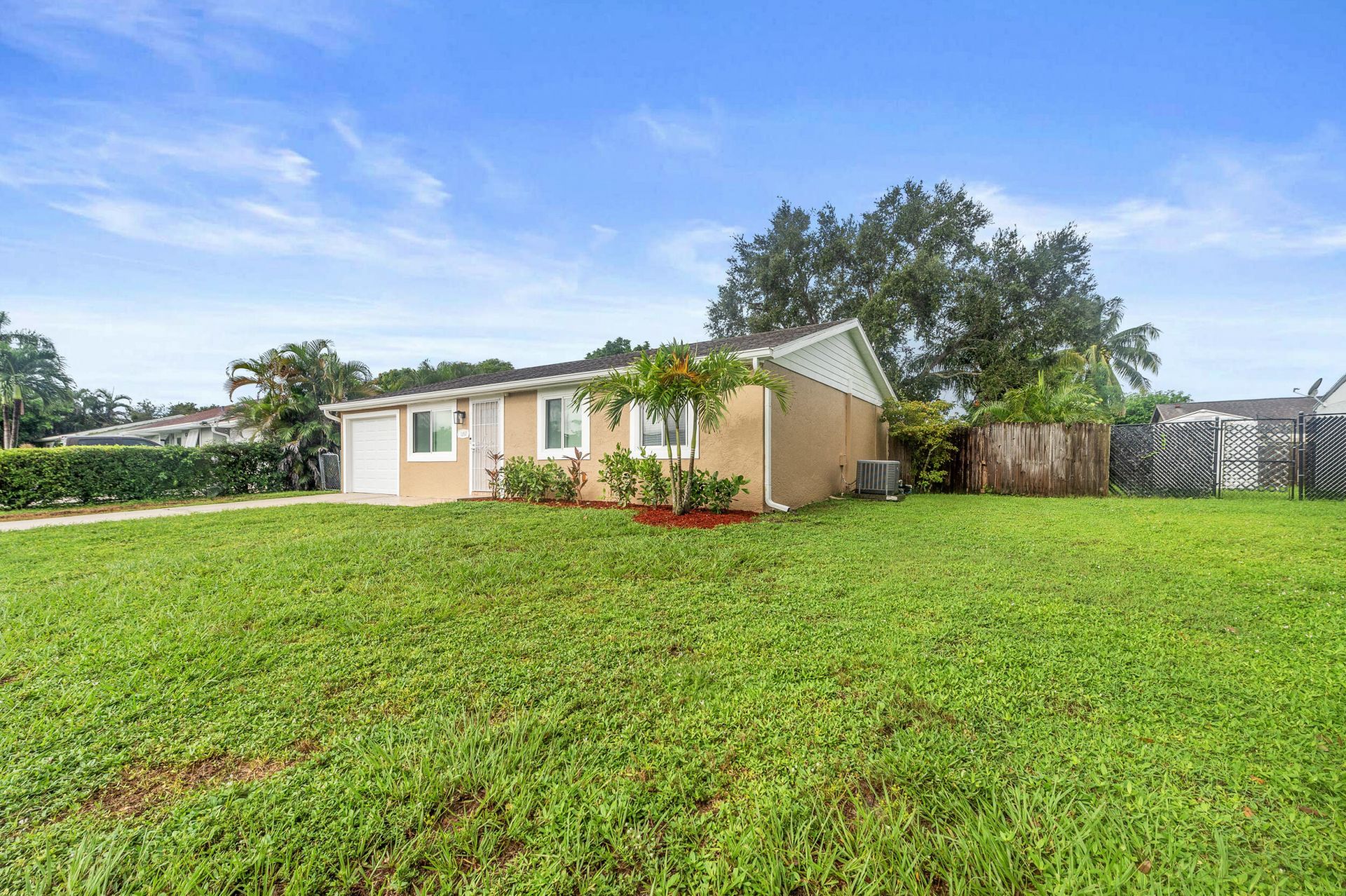 1357 Ryan Lane, Royal Palm Beach, FL 33411 Photo