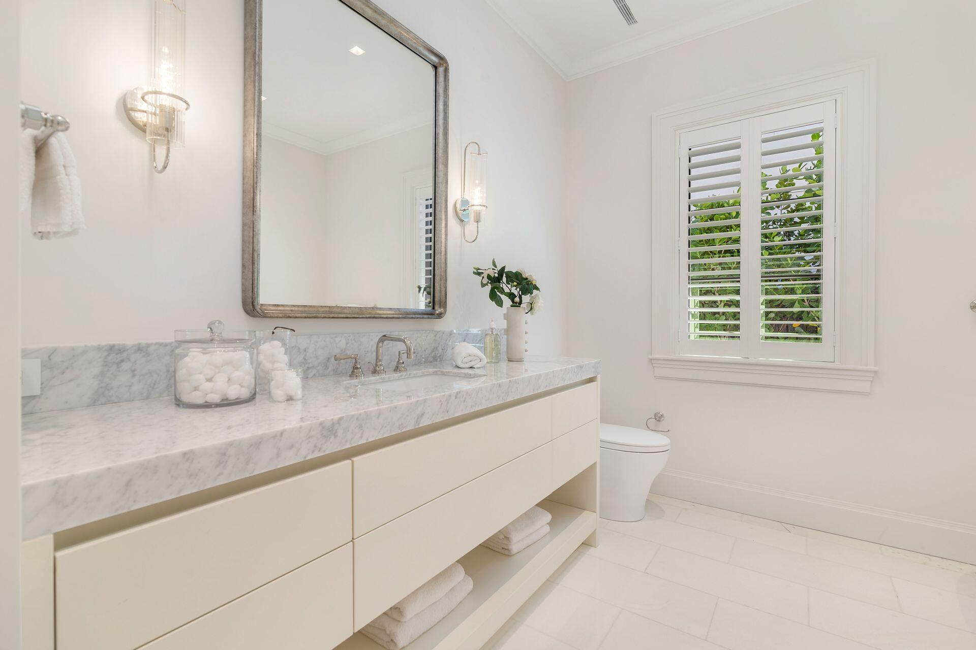 215 Summa Street, West Palm Beach, FL 33405 Photo