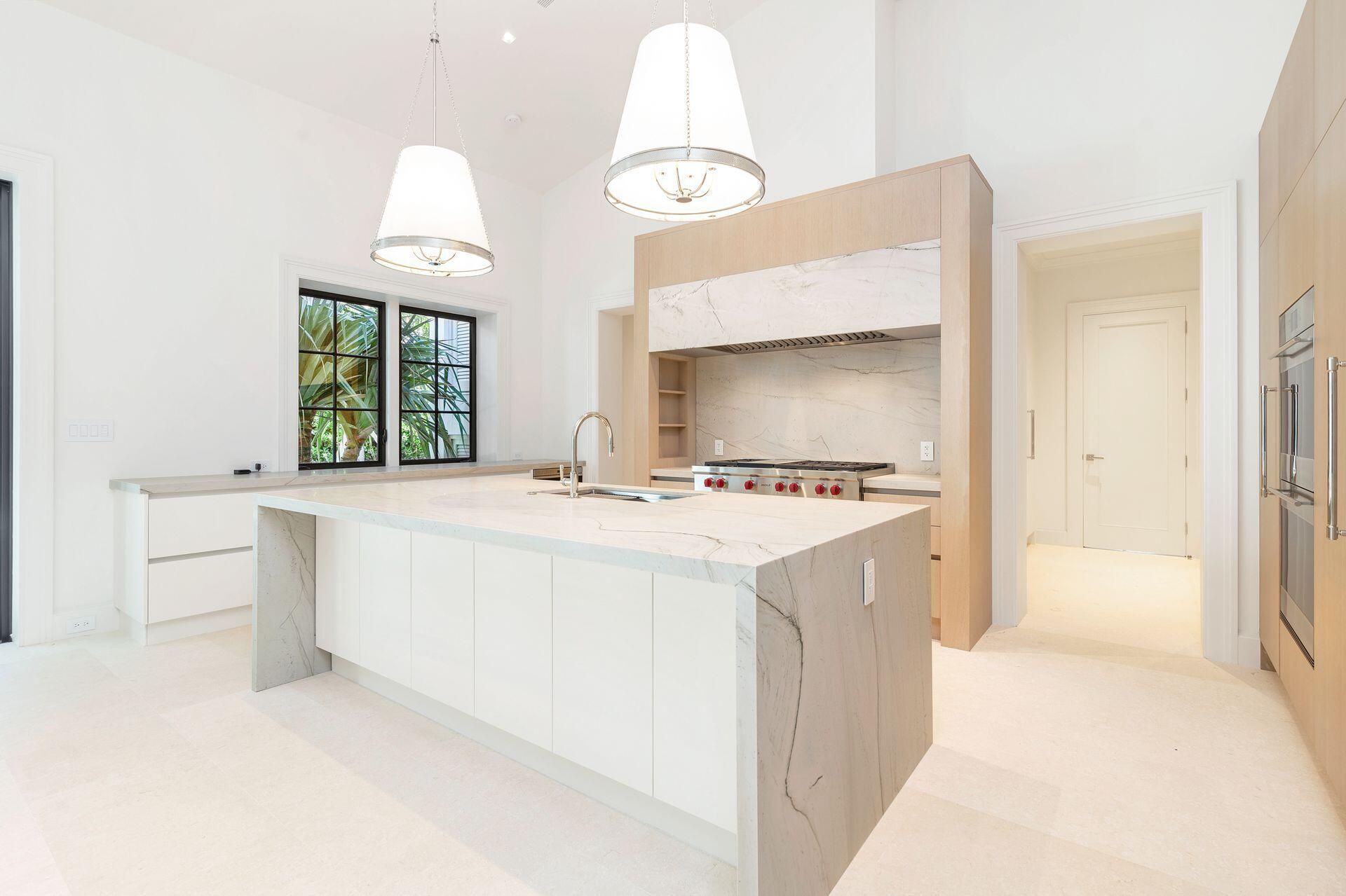 215 Summa Street, West Palm Beach, FL 33405 Photo