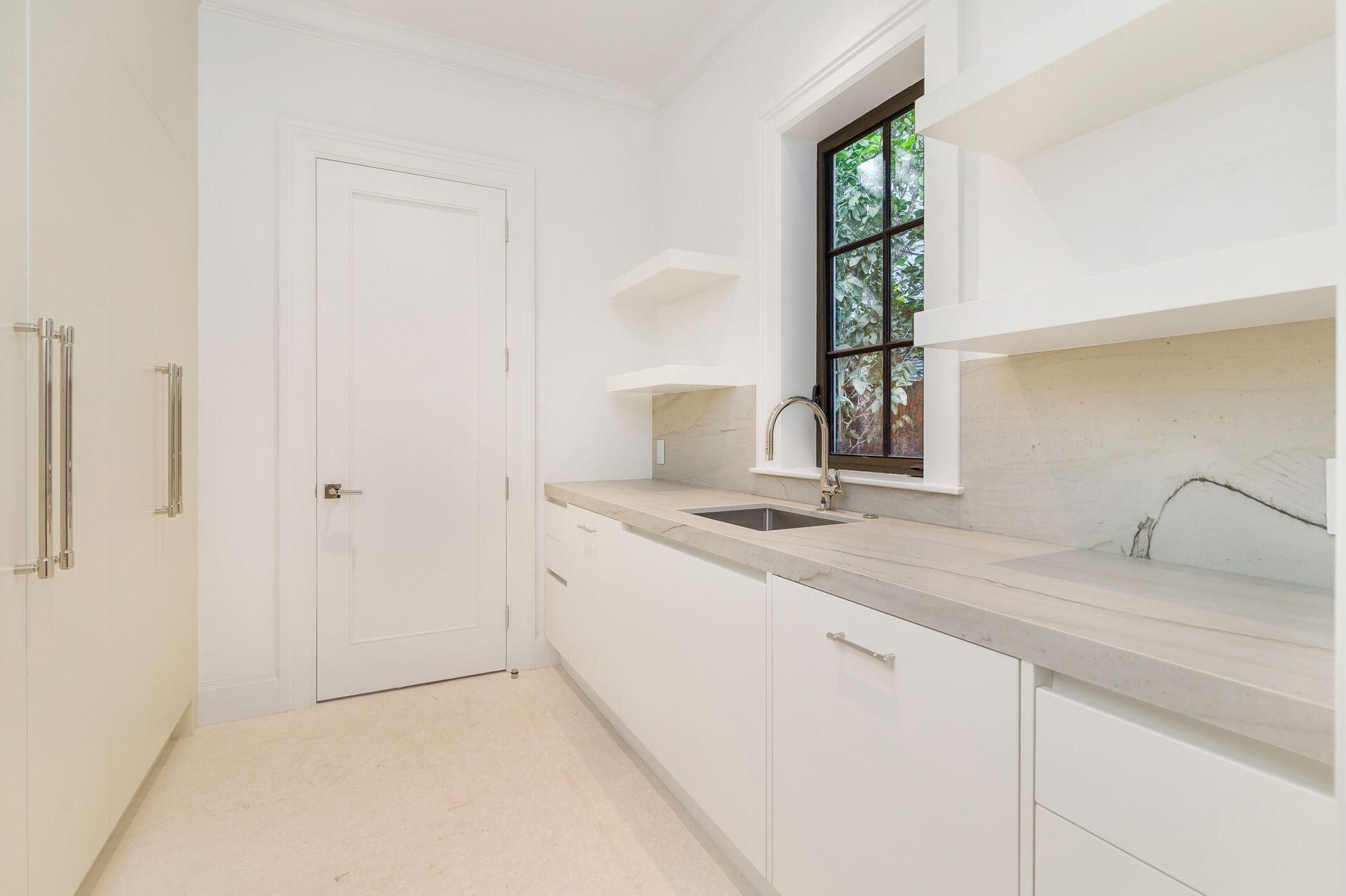 215 Summa Street, West Palm Beach, FL 33405 Photo