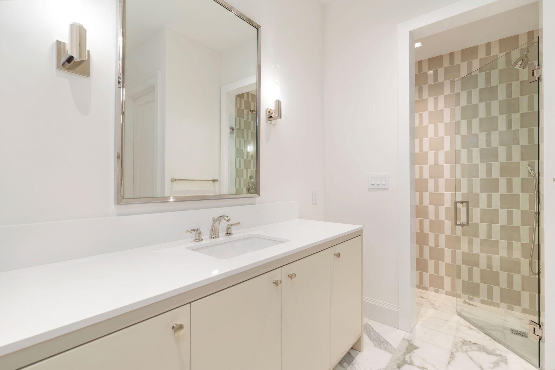 215 Summa Street, West Palm Beach, FL 33405 Photo