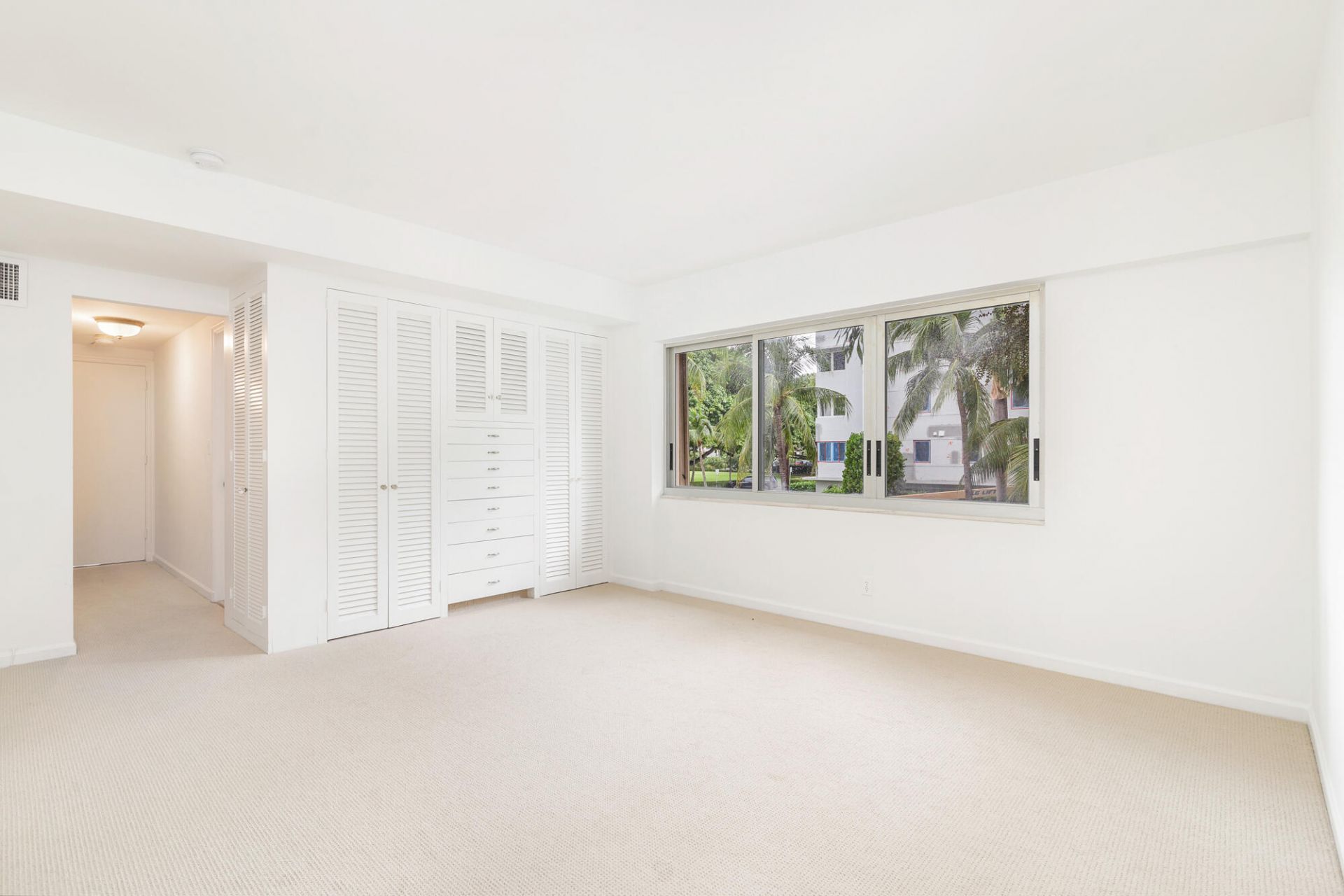 369 S Lake Drive, Unit 2b, Palm Beach, FL 33480 Photo