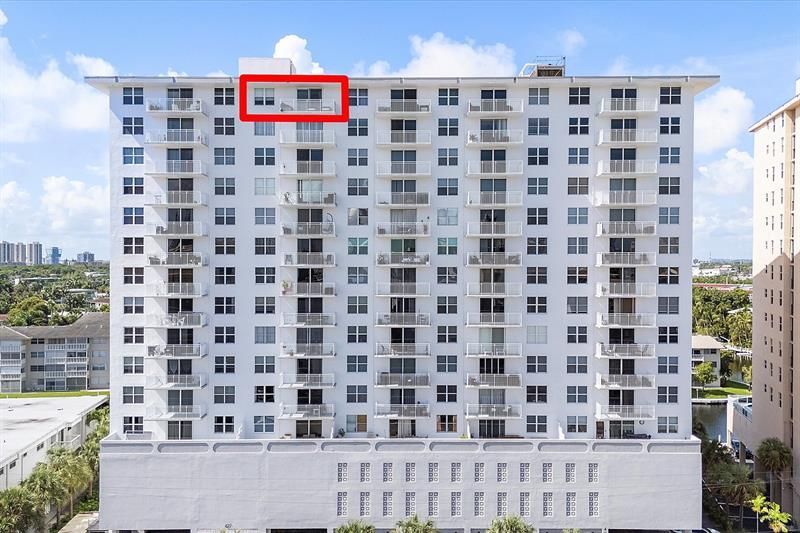 427 Golden Isles Drive, Unit 16H, Hallandale Beach, FL 33009 Photo