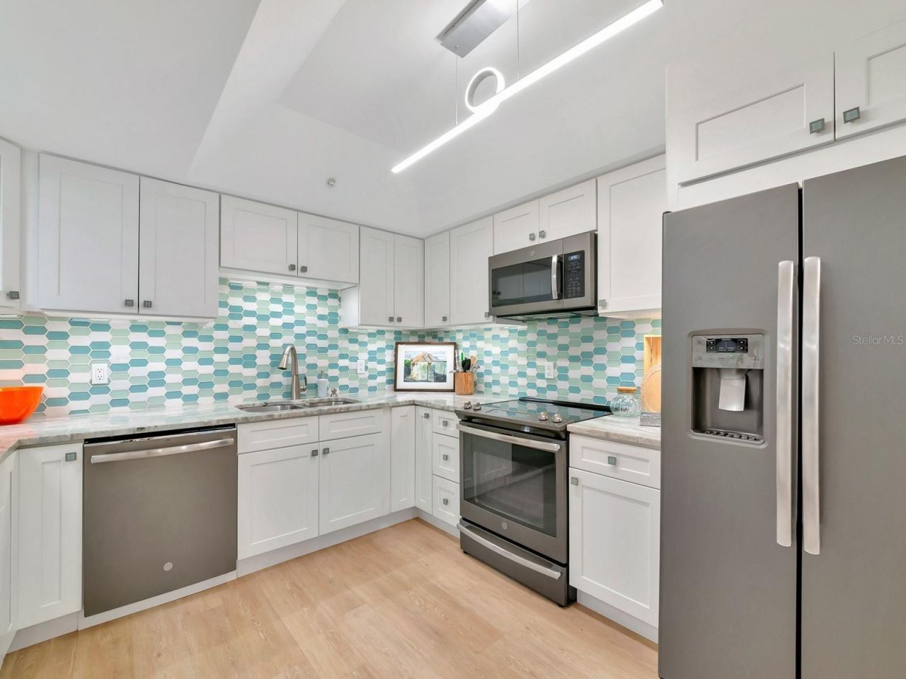 1255 N Gulfstream Avenue, Unit 204, Sarasota, FL 34236 Photo