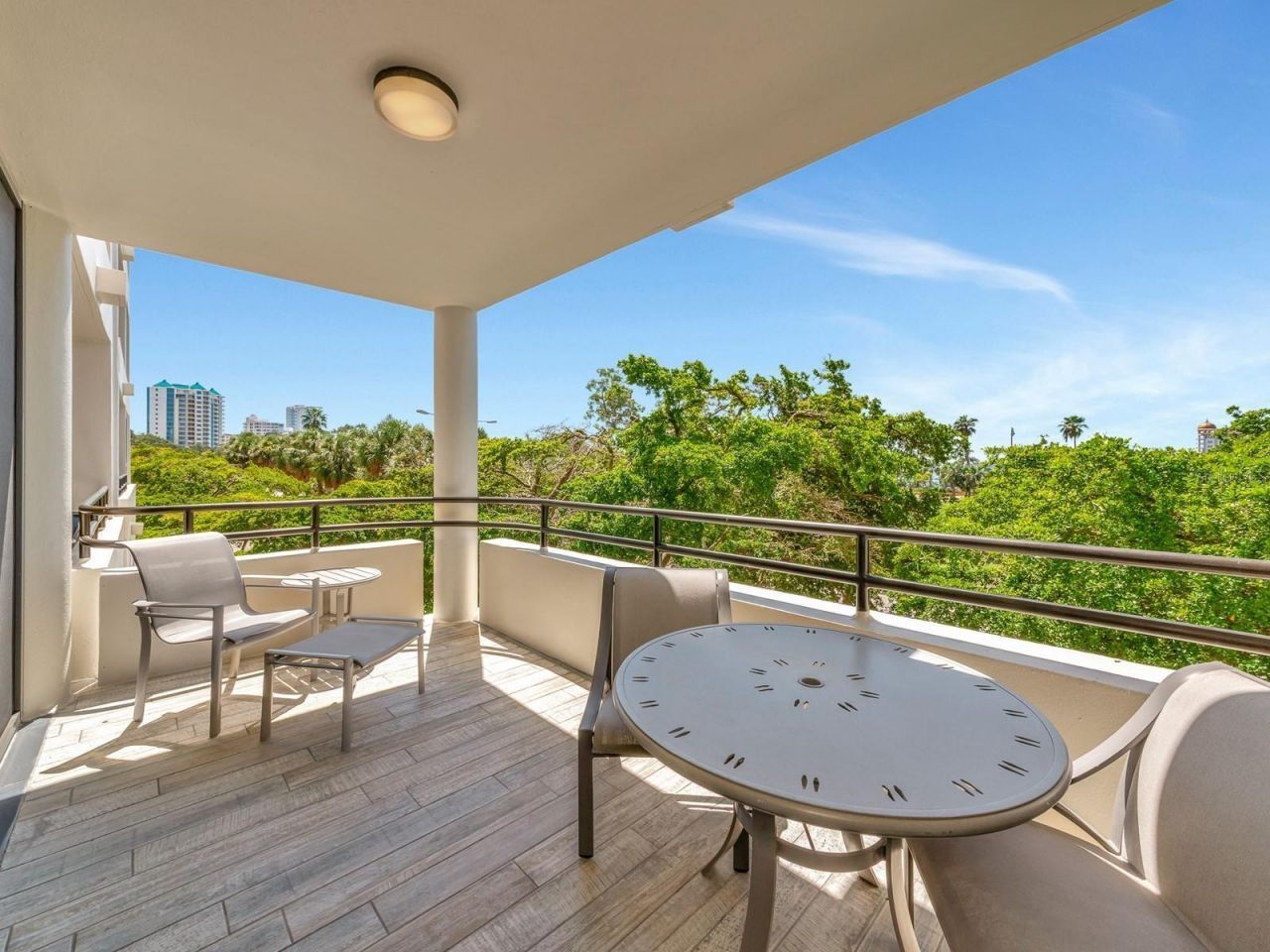 1255 N Gulfstream Avenue, Unit 204, Sarasota, FL 34236 Photo