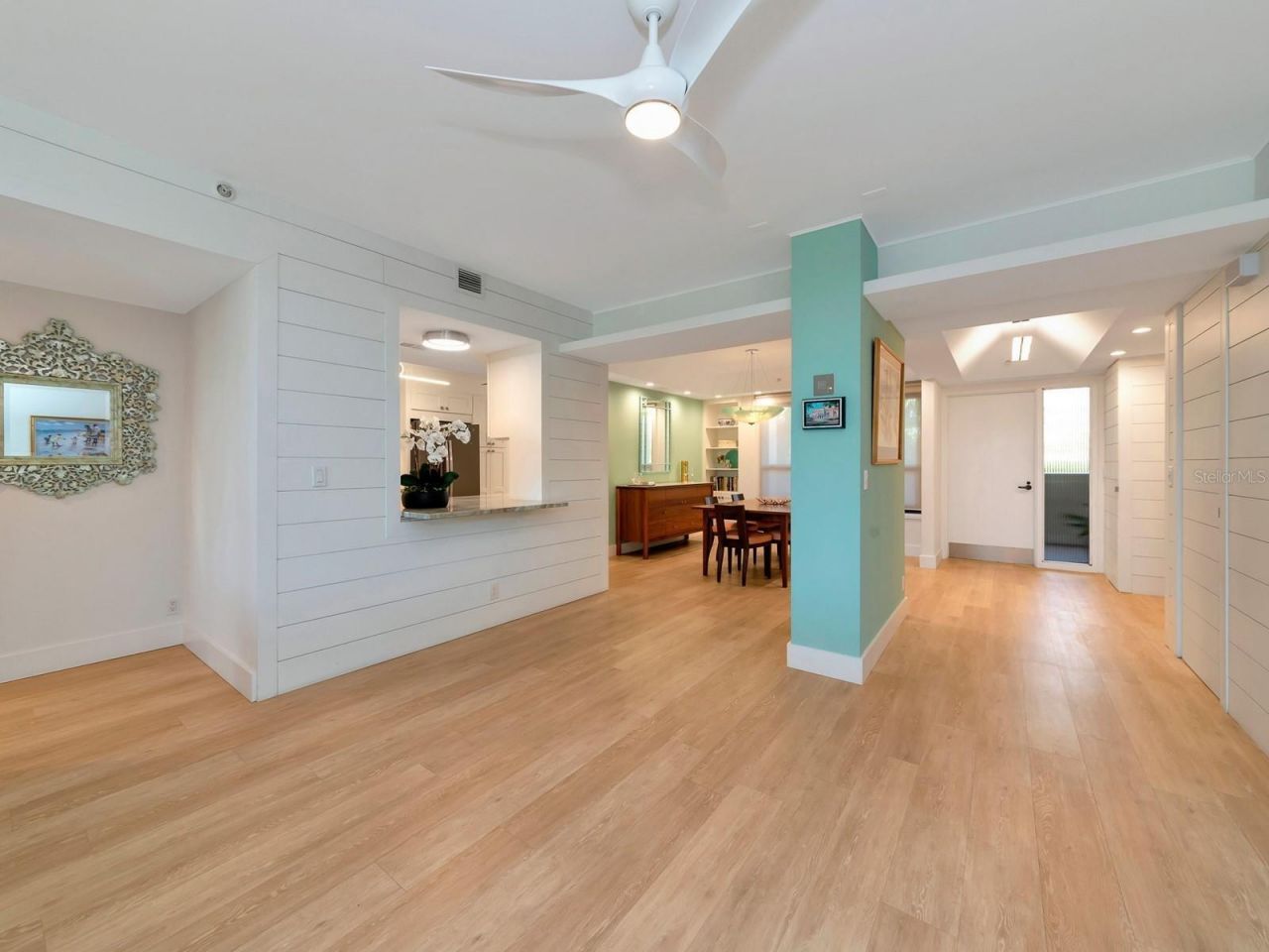 1255 N Gulfstream Avenue, Unit 204, Sarasota, FL 34236 Photo