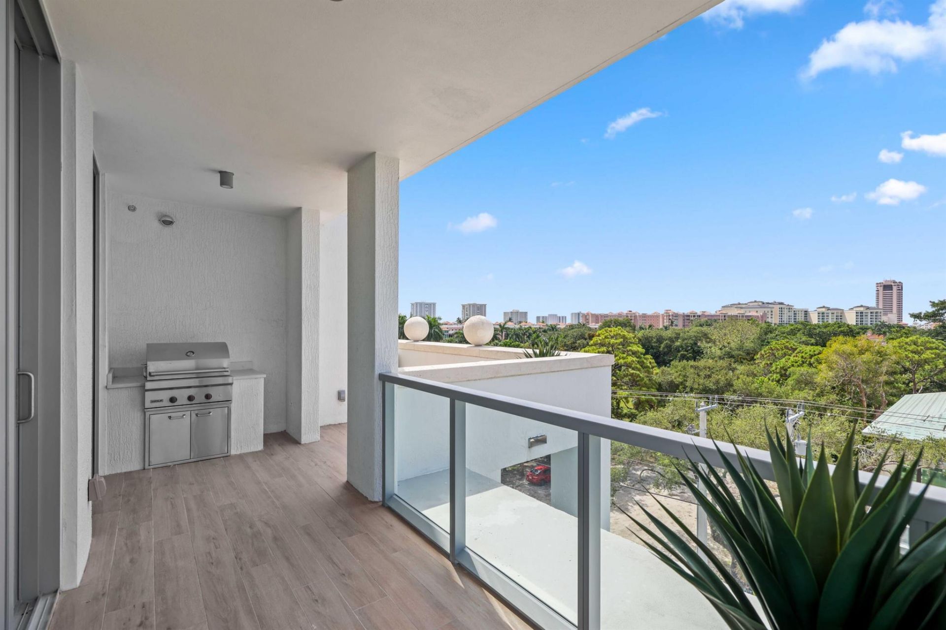 475 E Royal Palm Road, Unit 506, Boca Raton, FL 33432 Photo