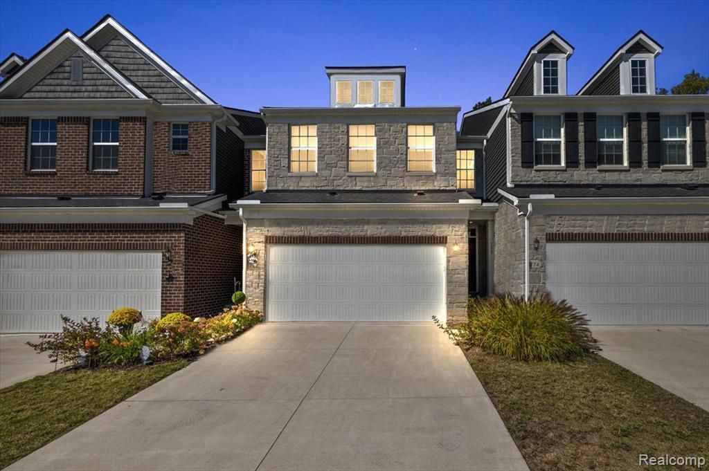 780 Peppermint Drive, Rochester Hills, MI 48307 Main Photo