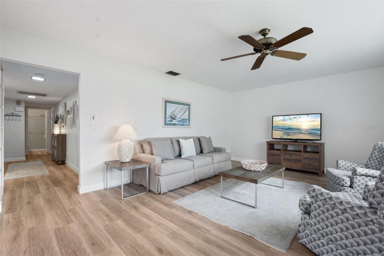 3952 Ashwood Lane, Unit 37, Sarasota, FL 34232 Photo