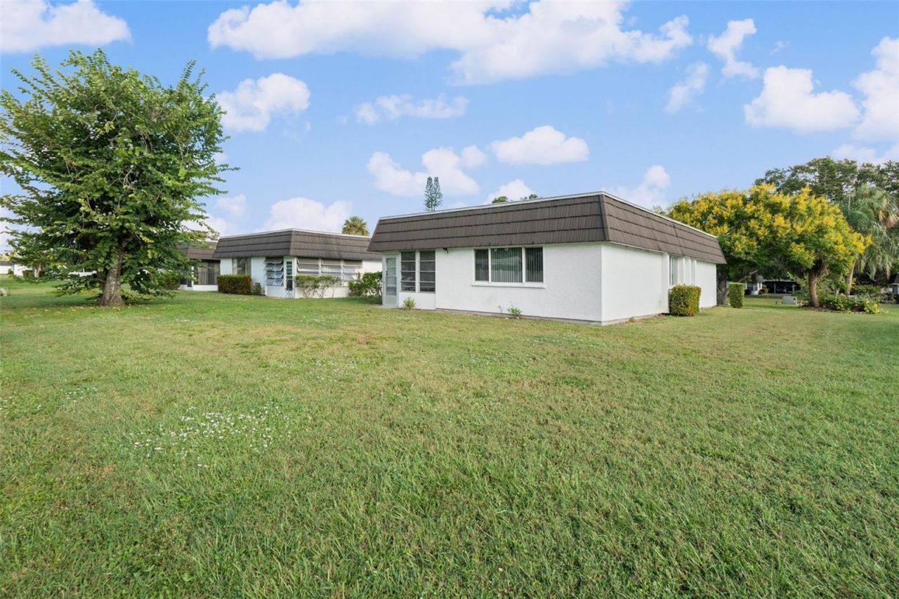 3952 Ashwood Lane, Unit 37, Sarasota, FL 34232 Photo