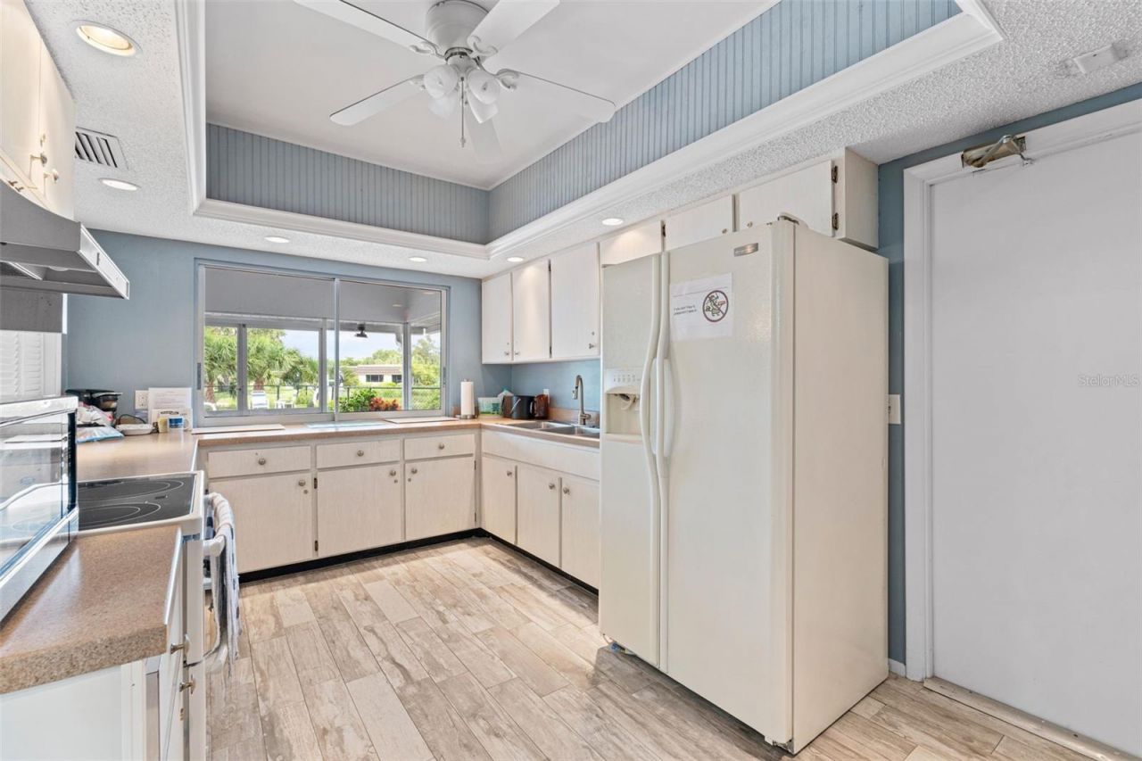 3952 Ashwood Lane, Unit 37, Sarasota, FL 34232 Photo