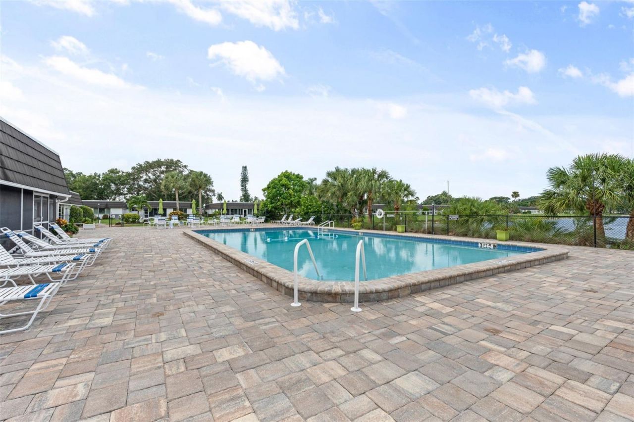 3952 Ashwood Lane, Unit 37, Sarasota, FL 34232 Photo