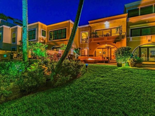 2813 W HAWTHORNE ROAD, Unit 2813, TAMPA, FL 33611