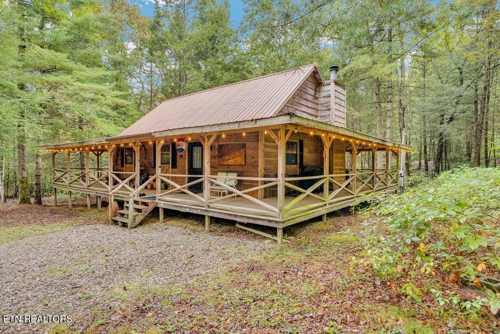 6573 Smith Mountain Rd, Crab Orchard, TN 37723 Main Photo