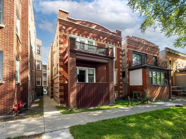 7227 N Damen Avenue, Chicago, IL 60645