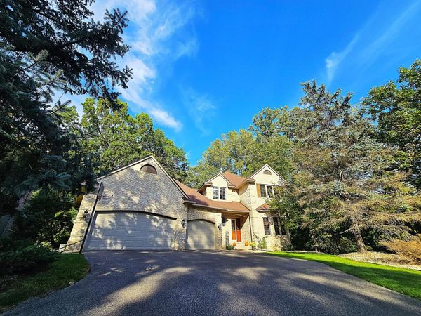 13101 Heritage Way, Apple Valley, MN 55124