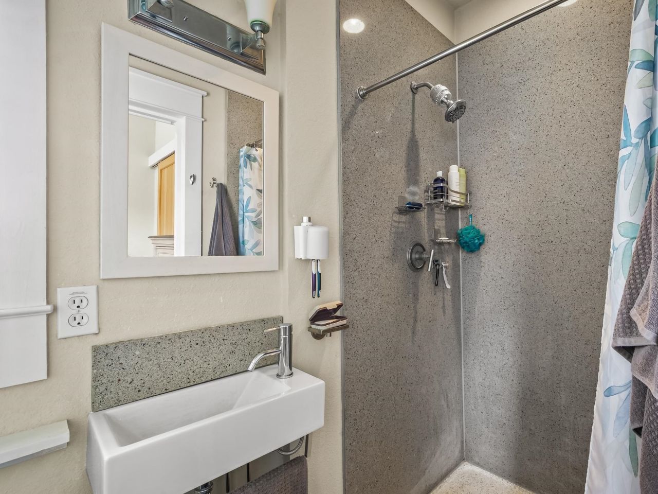 357 Pirates Landing Drive, Carrabelle, FL 32320 Photo