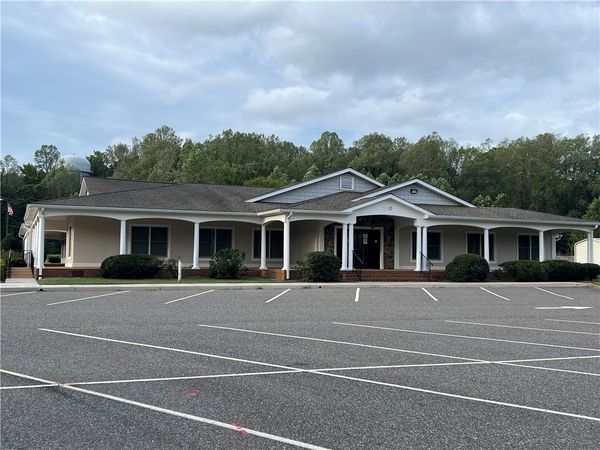 390 Virginia Street, Urbanna, VA 23175