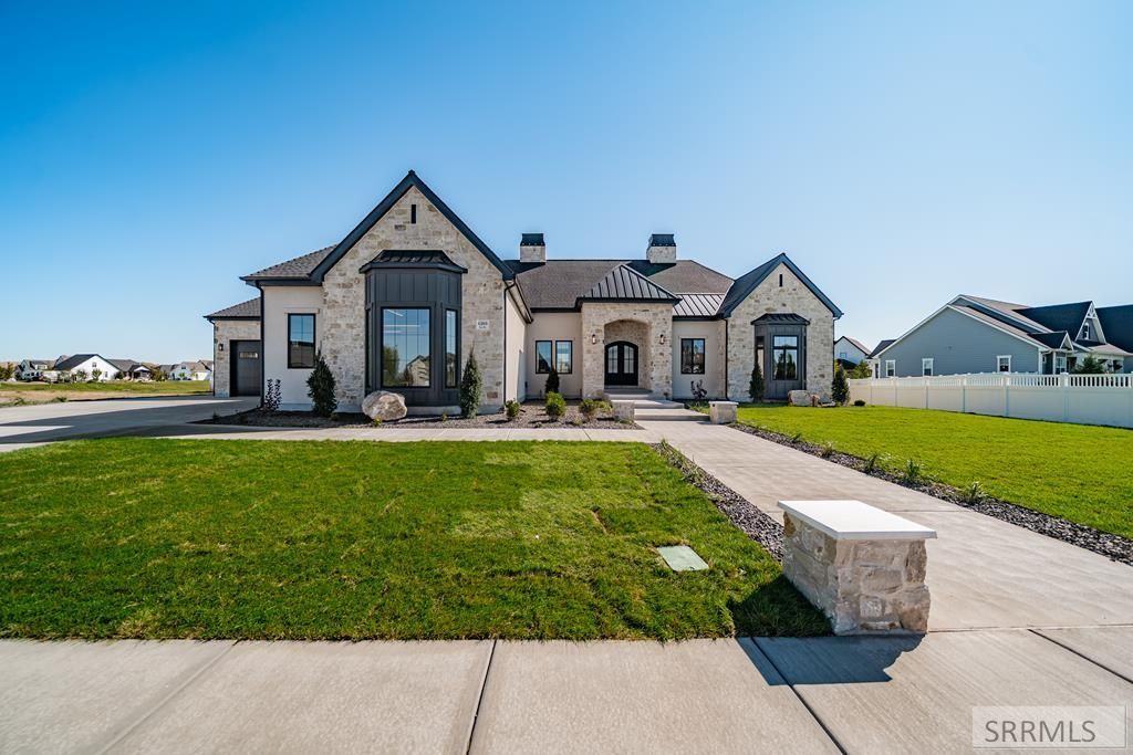 6369 Glass Mountain Boulevard, Idaho Falls, ID 83404 Main Photo