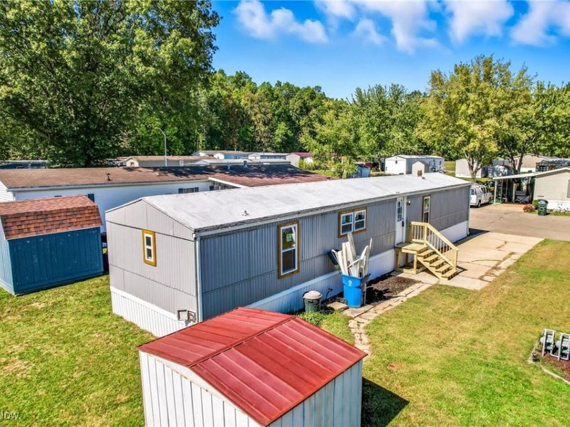 11 Redwood Drive, Beloit, OH 44609 Photo 4