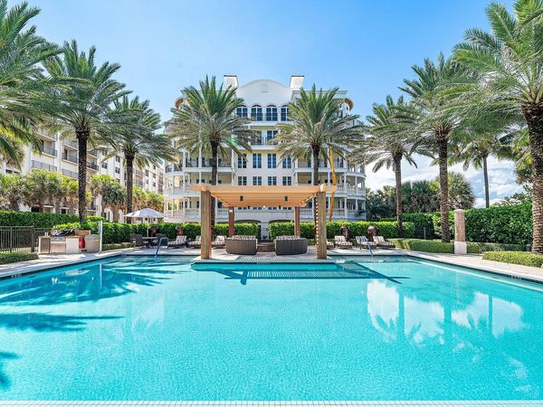 155 S Ocean Avenue, Unit 606, Palm Beach Shores, FL 33404