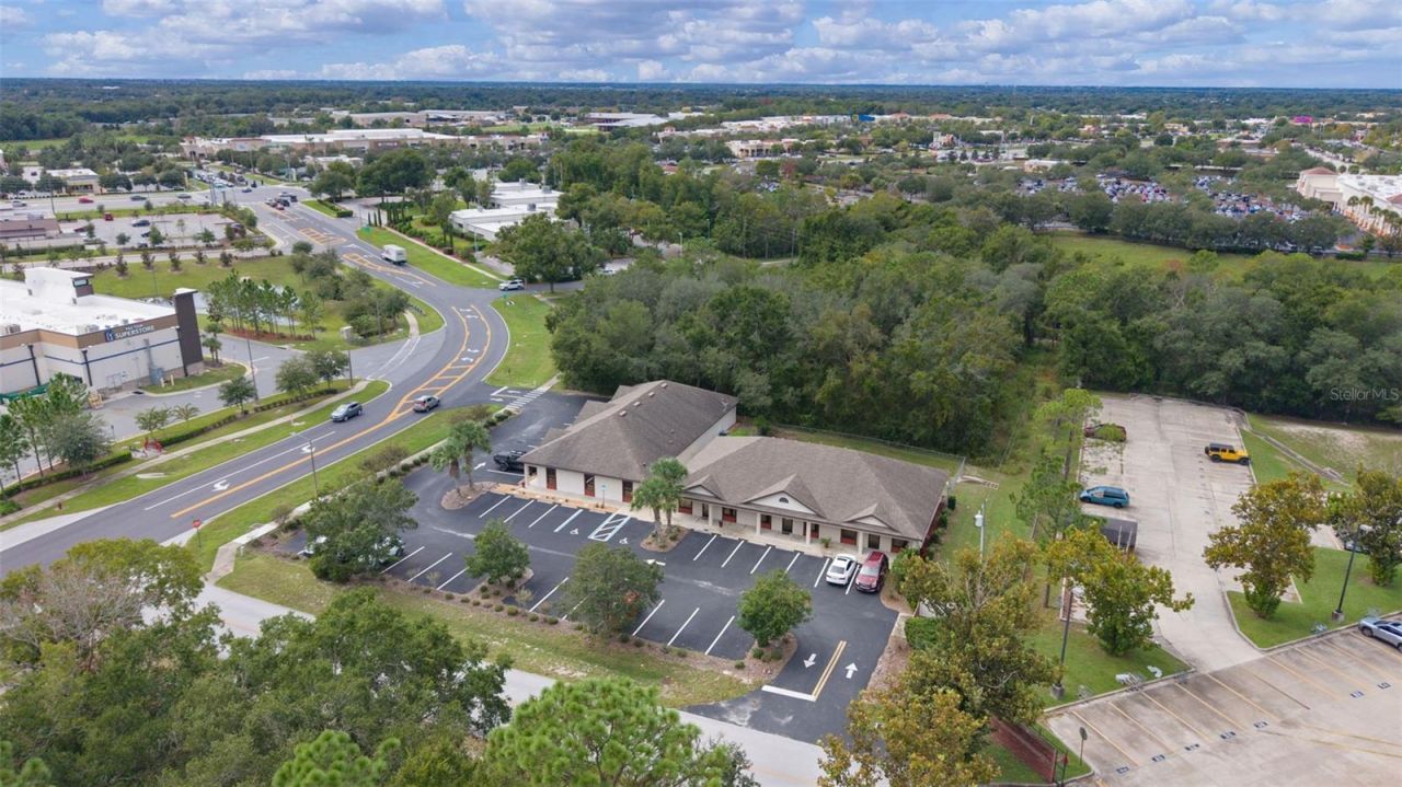 375 Fennell Boulevard, Lady Lake, FL 32159 Photo