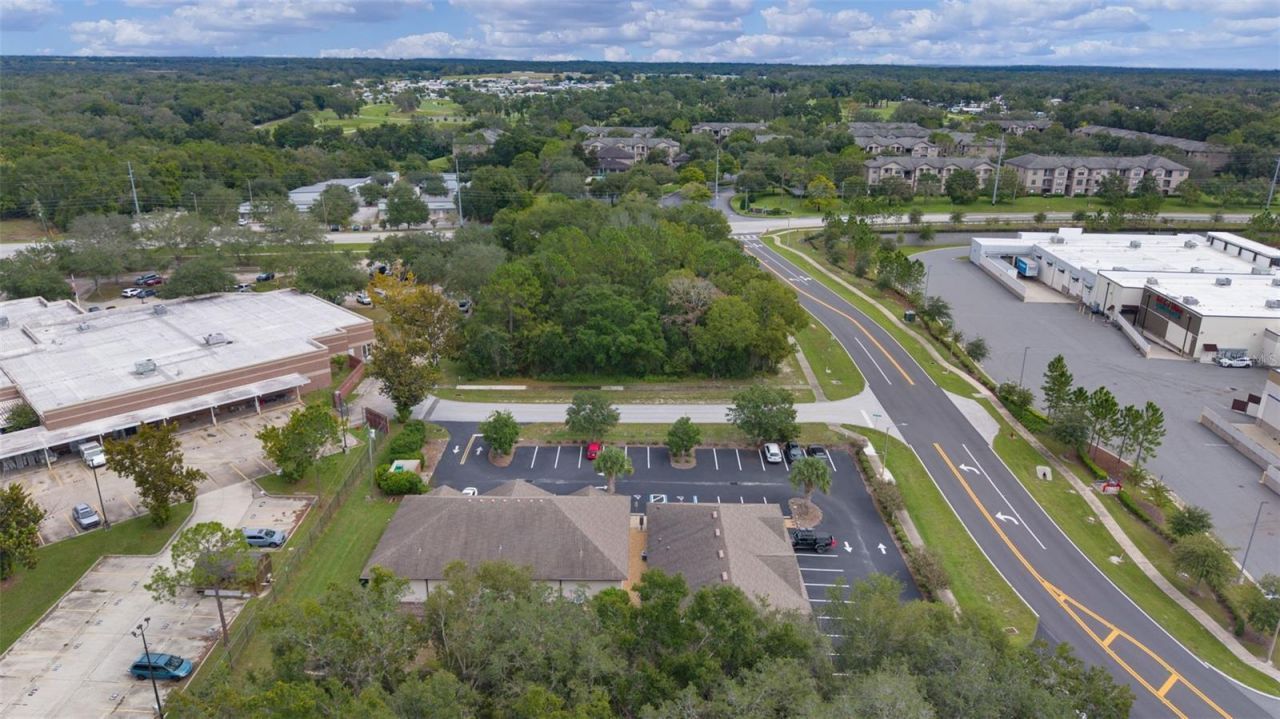 375 Fennell Boulevard, Lady Lake, FL 32159 Photo