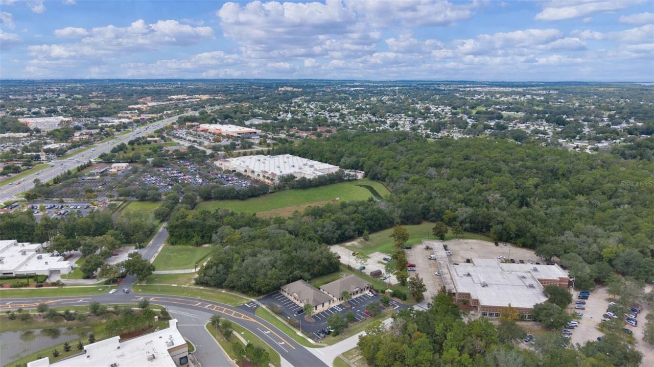 375 Fennell Boulevard, Lady Lake, FL 32159 Photo