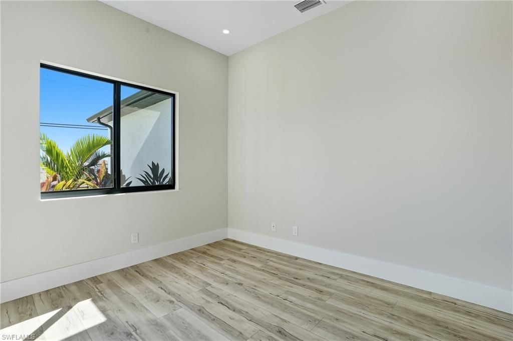 3417 Gulfstream Pkwy, Cape Coral, FL 33993 Photo