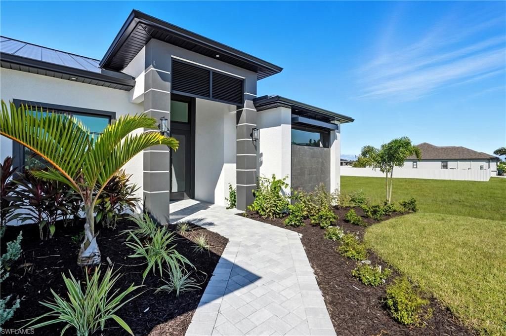 3417 Gulfstream Pkwy, Cape Coral, FL 33993 Photo