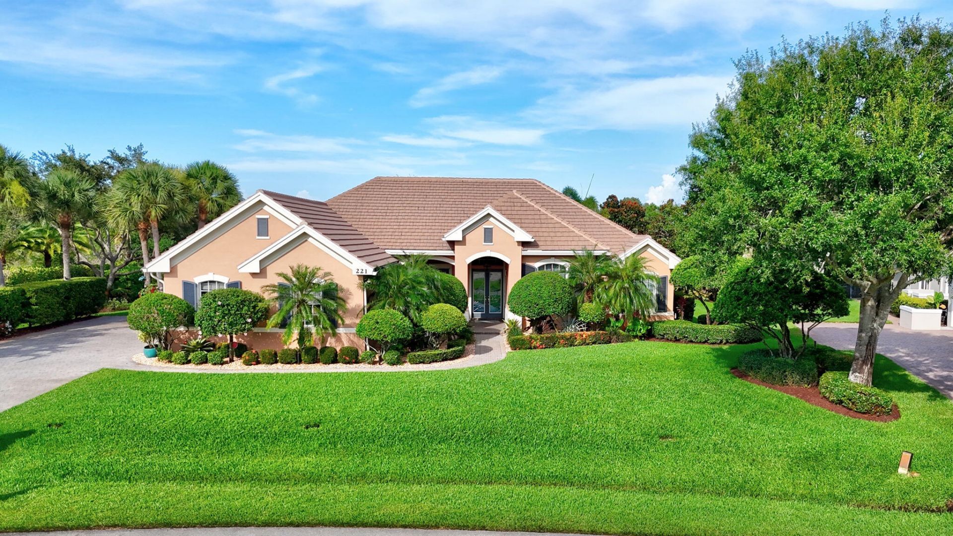 221 SW Lake Rush Court, Palm City, FL 34990 Photo