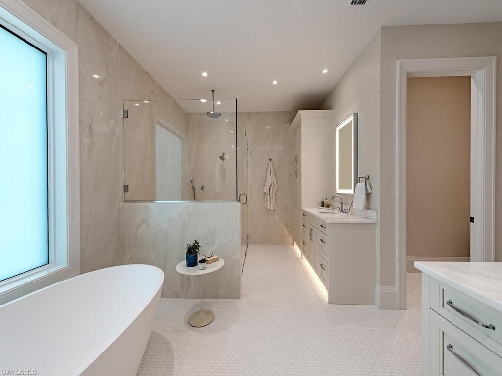 55 13th Ave S, Naples, FL 34102 Photo