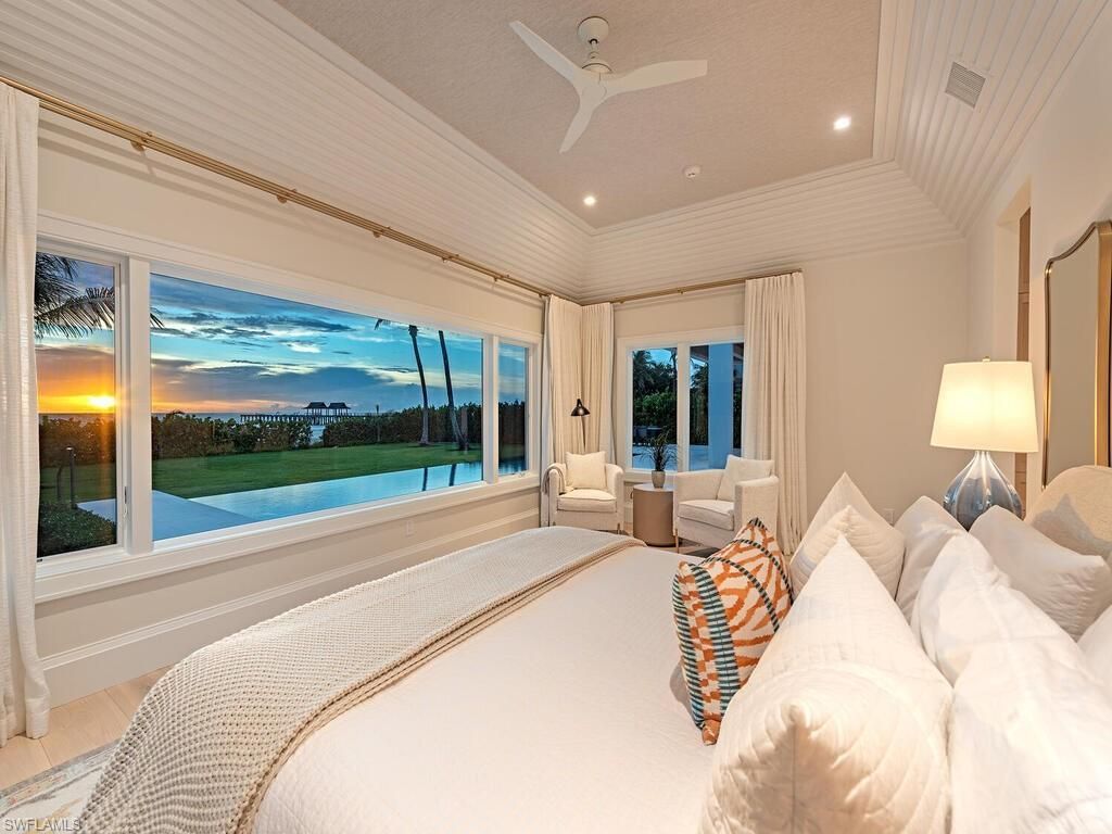 55 13th Ave S, Naples, FL 34102 Photo