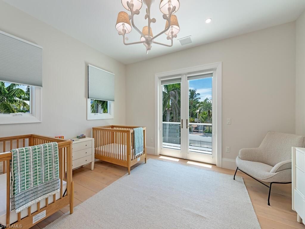 55 13th Ave S, Naples, FL 34102 Photo