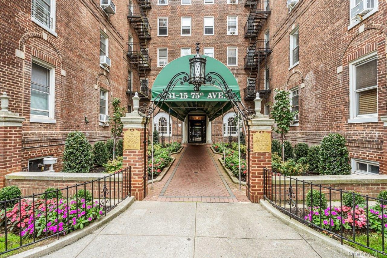 111-15 75th Avenue, Unit 6G, Forest Hills, NY 11375 Main Photo
