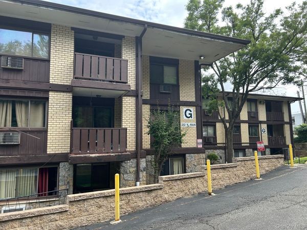 252 N Main Street, Unit G24, Spring Valley, NY 10977