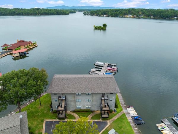 400 Farr Shores Drive, Hot Springs, AR 71913