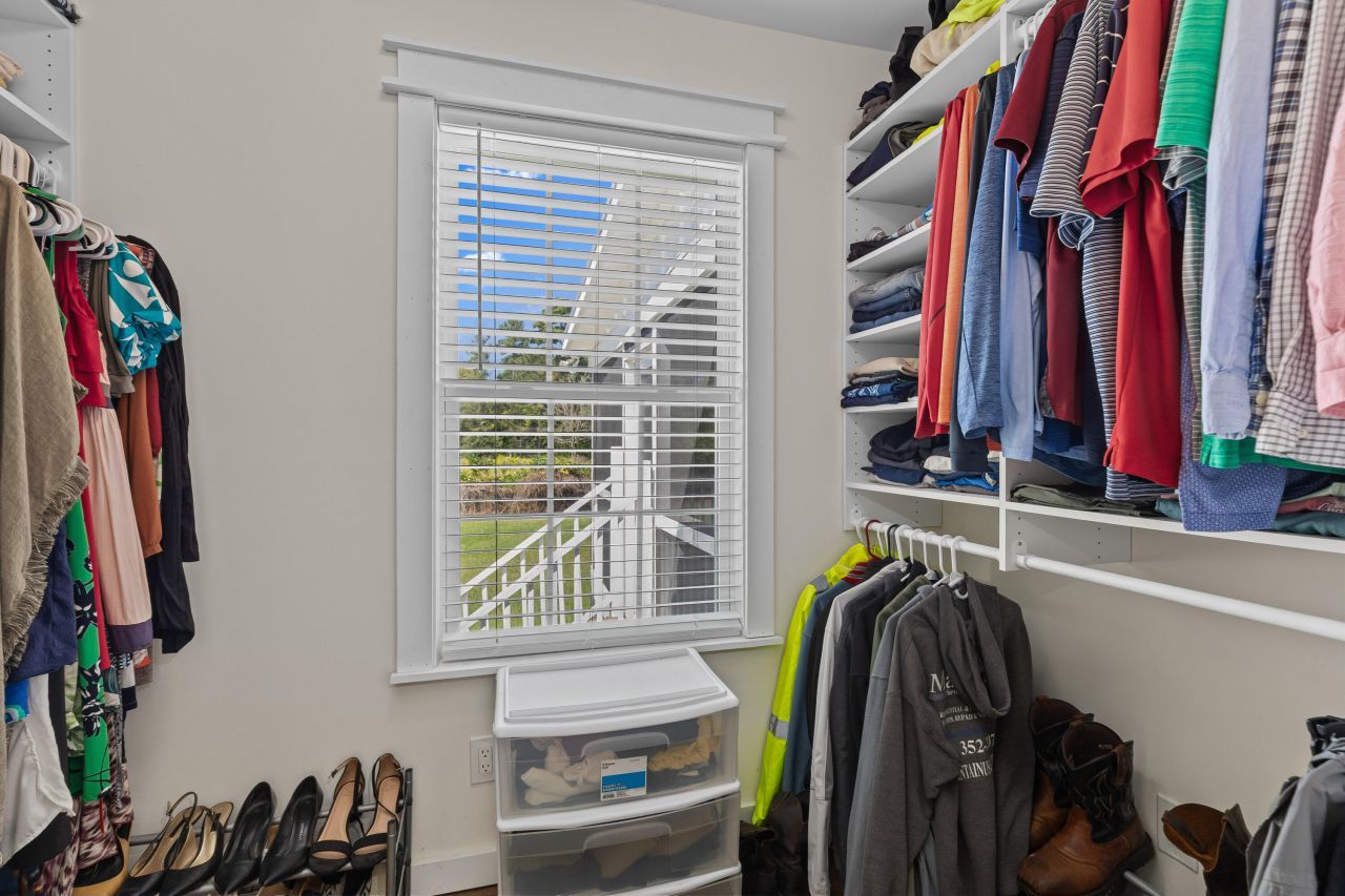 210 Cassena Street Photo 29