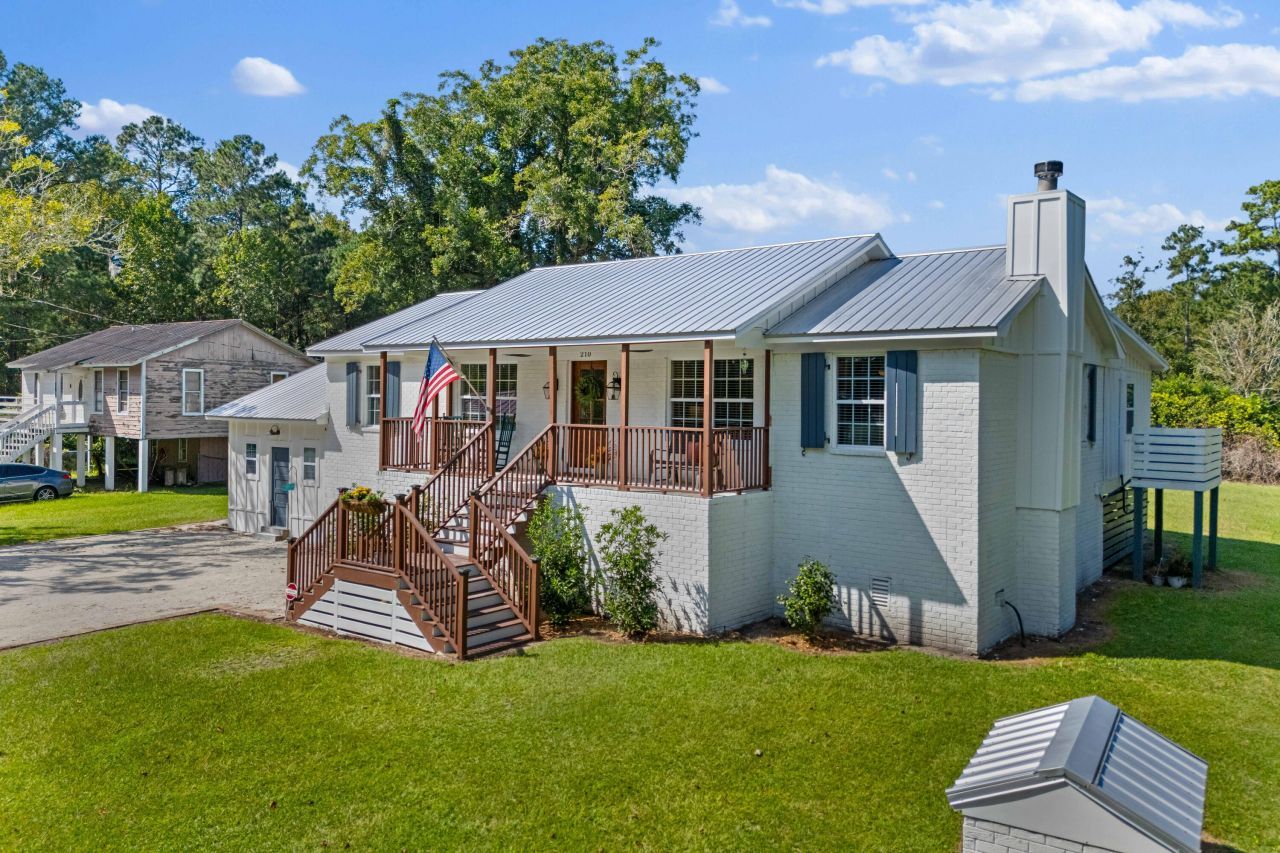 210 Cassena Street Photo 42