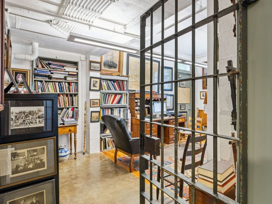 Property Image 32