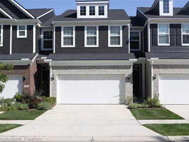 4789 Glenora Drive, Orion Twp, MI 48359