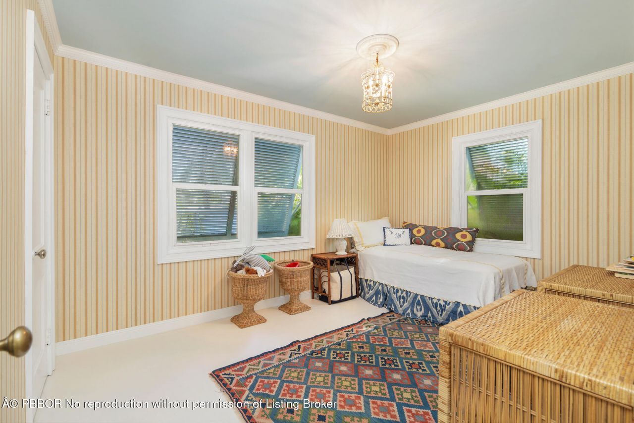 744 Avon Road, West Palm Beach, FL 33401 Photo